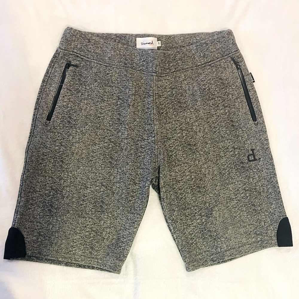Diamond supply company shorts size XL